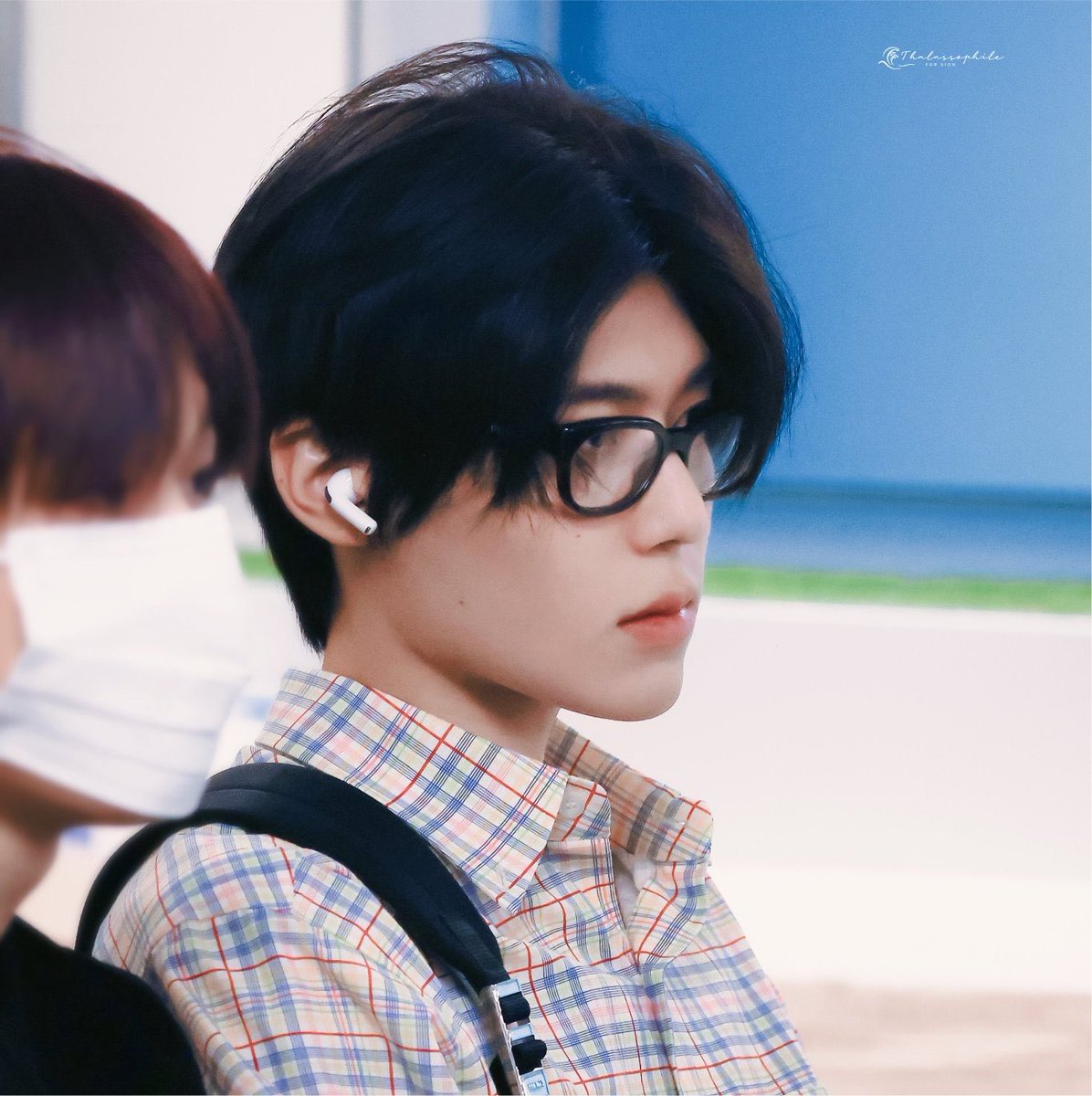 wishiefully's tweet photo. yg bikin tweet.                        yg mau di
                                                       kiss https://t.co/nWjuw6tjrO