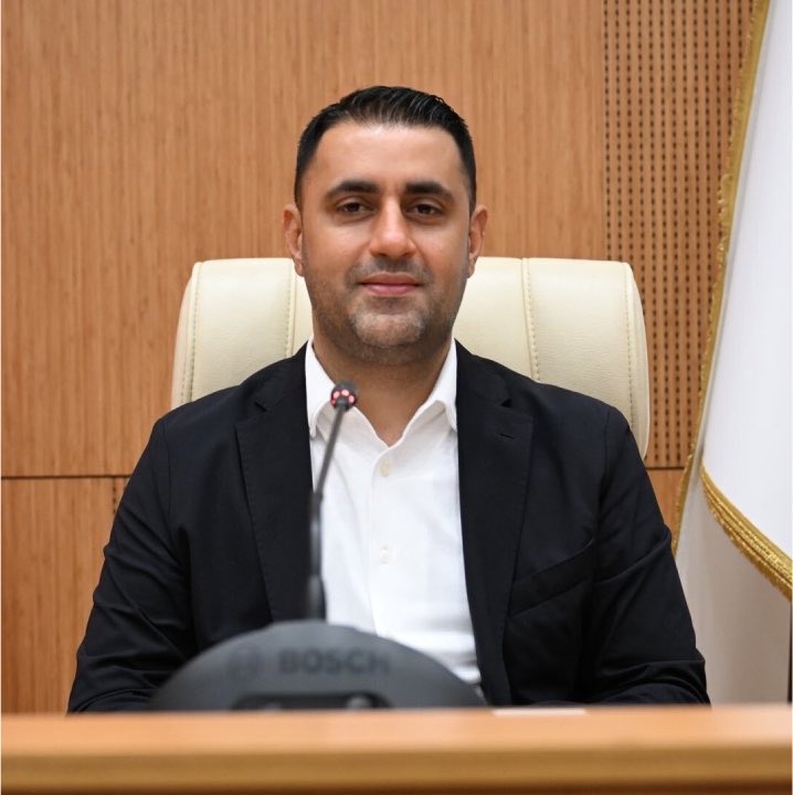 radarrhaber's tweet photo. Çukurova Belediye Belediye Başkanı Emrah Kozay, CHP'den istifa etti. 

Kozay, YENİ Parti’ye katılacağını açıkladı. https://t.co/G1pUejljfm