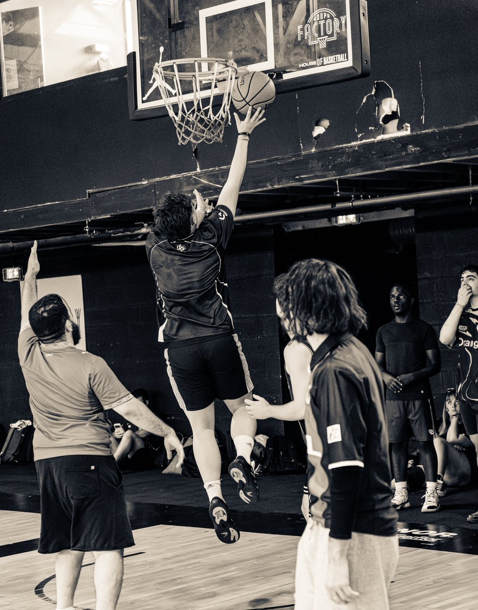 saysouh_'s tweet photo. KC AIRBALL X LEC ROAD TRIP avec @KCRedWall
 Lien en dessous https://t.co/7owokOndgV