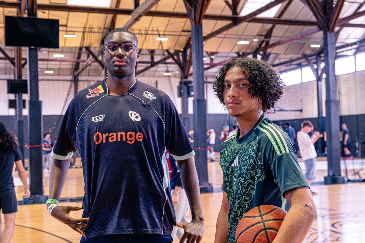 saysouh_'s tweet photo. KC AIRBALL X LEC ROAD TRIP avec @KCRedWall
 Lien en dessous https://t.co/7owokOndgV