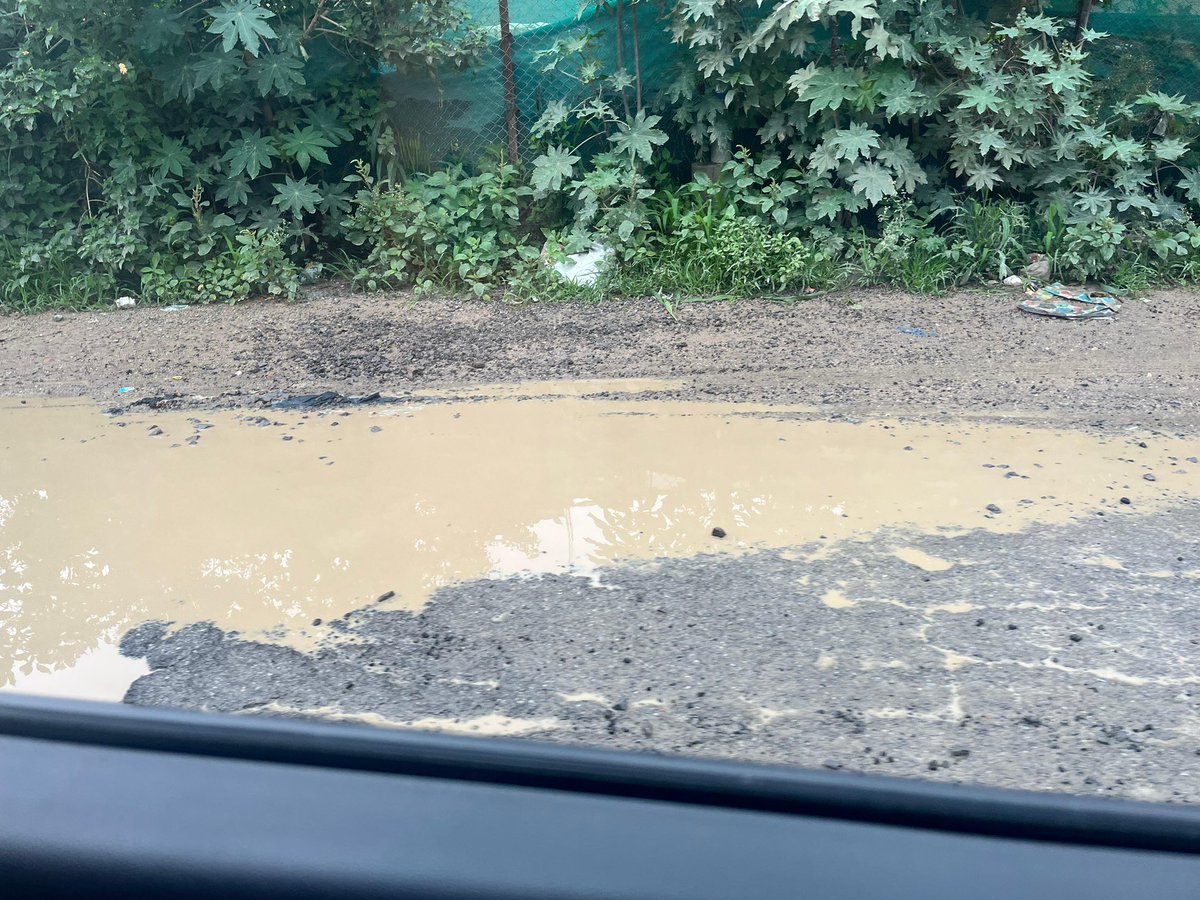 ceb_sahu's tweet photo. @CommissionrGHMC @GHMCOnline @HMDA_Gov @dctellapur this is my 5th post in last one year on the road situation from Kollur village to DPS kollur . There are 3 to 4 residential community people depend on this road including school buses. We are left at Mercy of God. https://t.co/nIkFwQ3iox