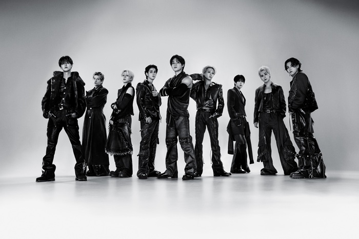 _Kanpen's tweet photo. 【JO1】全⽶デビューEP『ANIMAL』から
収録曲「SAKURA」先行配信＆リリックビデオ公開🌸
⽇本の街並みや桜吹雪を現代アニメーションで描き、楽曲の世界観を印象的に映像化
「桜」をインスピレーションと⽣命の証として捉えた祝祭的な世界観
➡ https://t.co/Wg9lLiLh5X
#JO1 #JO1_ANIMAL #JO1_SAKURA https://t.co/6H7QiN4Nh9