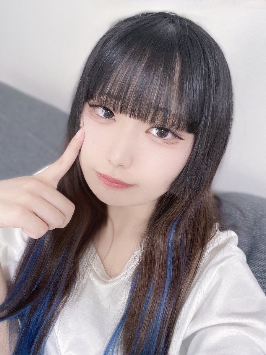 Calon_twelve's tweet photo. いつもと違うカラコン https://t.co/l01YQyqWfL