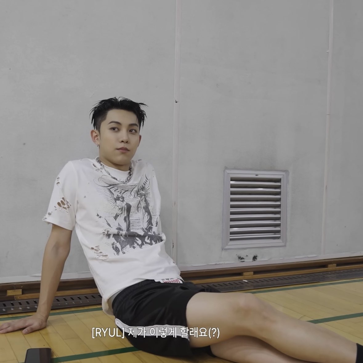 terjemahinRYUL's tweet photo. Genre hidup Ryul tuh comedy banget beneran😭 https://t.co/9HqGGk6Rdi