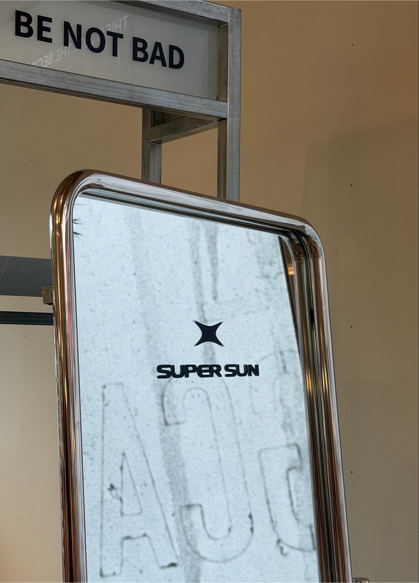 ssupersun's tweet photo. SPOTTED YOUR FAVORITE?👀

#SUPERSUN
#SUPERSUNCULTURE
#SUPERSUNxBAZAARHOUSE
#BAZAARHOUSE https://t.co/zHNiZwFbSp