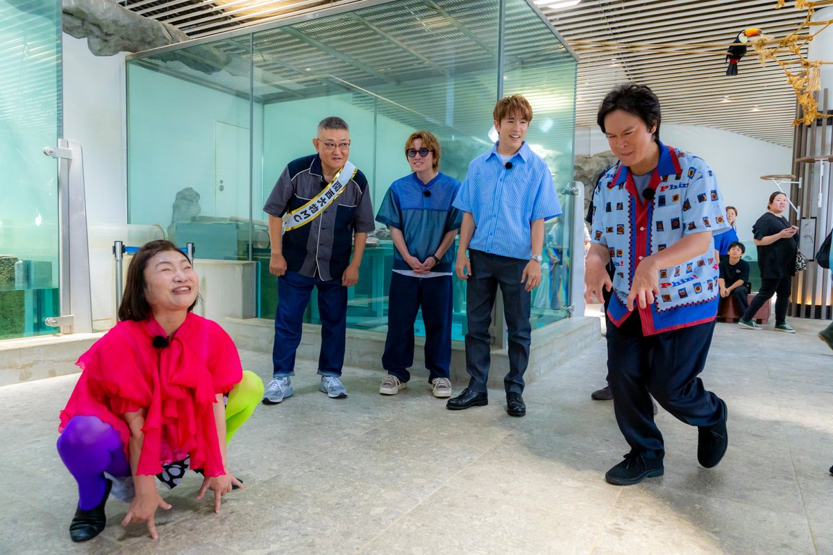 hachiemon_x's tweet photo. みんなー！令和8年8月8日っていう、奇跡の「エイトの日」🐝✨

SUPER EIGHTの5人が“実家”カンテレで最高の笑顔を見せてくれて、ボクほんまに胸がいっぱいになったわ🥲

ボクの誕生日でもあってんけど🎂長年一緒に歩んできたみんなと特別な日を迎えられて、最高のプレゼントをもらった気分や🎁💕

特番『SUPER EIGHT と 8 人の関西大物 MC たち』、一緒にこの特別な時間を見届けてくれて、ホンマにありがとうなぁ🐙💕

番組の中では、大倉くんの発案で1号店を再現した「鳥貴族」でのロケで、お父様の大倉忠司社長がサプライズ登場！親子での地上波バラエティー初共演っていう、激レアな瞬間も実現したんやで🍻✨

ボクも画面見ながら興奮して、くちびるプルプル震えたわ💋

5人がそろってカンテレにかえってきてくれて、長年お世話になった大先輩たちと思いっきり笑い合った予測不能なバスツアー🚌💨

特別な1日を終えたメンバーのみんなから、率直な言葉が届いたから紹介するでー💌

横山裕くん🎺🖤
千鳥・大悟さんからのVTRを受けて「お金の話ばっかりフィーチャーされてますけど（笑）、普通に仲が良かったんですよ。それこそ八光さんとか、シャンプーハットさんとか、ギャロップの林くんとかもそうです。当時みんな売れてなかったんですけど、長く続けていたらそういう過程とかも見れているんで、幸せです」って。

大物MCのみなさんとの共演にも「先輩方が汗かいてやってくれてたのがすごい感動やった。みんなマックス、フルギアで来てくれるから、もう感謝しかないっす」って、深い感謝を寄せてはったわ✨

村上信五くん🍆💜
「モモコ姉やんはほんまお姉ちゃん、ヘレンさんがほんまお母さんみたいな感じ。タレント生活のベースをつくってくれた大先輩をはじめ、今日出てくださった8名の方に恥じない時間を過ごせたから今日を迎えられたのかな」って恩人へのリスペクトをにじませてたで。

「応援してくださってる方々が反応してくれてるっていうことの方が大事。カンテレさん始め、ファンの皆様が大事にしてくださってるってことがありがたいってことに尽きます」ってファンのみんなへの熱い思いも口にしてくれてボク感動や🥲🍀

丸山隆平くん☀️🧡
ニフレルで共演した島田珠代さんについて「珠代さんの吸引力すごいねんなって。瞬間的にあわせてくれるっていうのは、何やっても受け入れてくれるんで安心感もありましたし、ただただ楽しかったです」ってニッコリ。

「どんな風な絡み方してもすごい深い心で、懐で受け止めてくださる。長く続けるのは大事やねんなぁというのは個人的に学びをいただきました」って先輩方の大きな懐に感動してはったわ😌

安田章大くん🐬💙
 「珠代姉さんも烏川さんも『なんばグランド花月』での出番が直前に控えているのに、わざわざ時間を作ってくださって……」と先輩方に感謝。

烏川耕一さんについては「『ええことしてもらったら自分が信用している後輩にまわしなさいよ』って教えてくれたのが烏川さんやったんです。自分も教えてもらった分を後輩たちに届けなきゃなと思いました」って語ってて、「見てくださる方々はお腹いっぱいになってもらえるはず」って温かい言葉をくれたで🌊

大倉忠義くん🍀💚
サプライズでの地上波バラエティー親子初共演について「もう、共演にお伺いをたてられることもなくなって、普通に出るんやなと思って（笑）」って裏話を明かしつつ、お父様の味に「なんか懐かしい気持ちになりますよね、やっぱり」ってホッとした表情やったわ。

「終始関西弁に囲まれてて、皆さんがこうやって回してくださるテンポみたいなのも思い出して、すごいリラックスできたし楽しめました」って、関西バラエティーの空気を存分に味わってくれたみたいや💚

およそ四半世紀前、カンテレのスタジオでユニット結成が発表されたみんな。

地元・大阪で先輩たちと全力で笑い転げてる5人の姿を見てたら、昔のまんまでめっちゃ懐かしいのに、なんやめちゃくちゃ新鮮やってん！ボクも胸がアツくなったわぁ🌈

関西以外のみんなからも「見たいー！」「もう1回あのわちゃわちゃ見せて！」って声が、ボクのくちびる…ちゃうわ、耳までいっぱい届いてたで！🕊️

せやから【TVer見逃し配信】が絶賛スタートしてるでー！！🎉

関西ローカルの壁をドーンと越えて、全国のエイターのみんなと一緒にこの奇跡の88分をわちゃわちゃ楽しめたら、ボク嬉しすぎてまたくちびる柔軟体操してまいそうやわ📺✨

👇メンバーのコメント全文など、詳しい情報はこちらからチェックしてや~！
 https://t.co/r8Drzr7tKw

📱TVer見逃し配信へはここからダッシュ💨（お気に入り登録もよろしくな🌟）
 https://t.co/1Bh0hlLzkh

#SUPEREIGHT #88888TV #エイトのこれからをみんなで応援しようね
