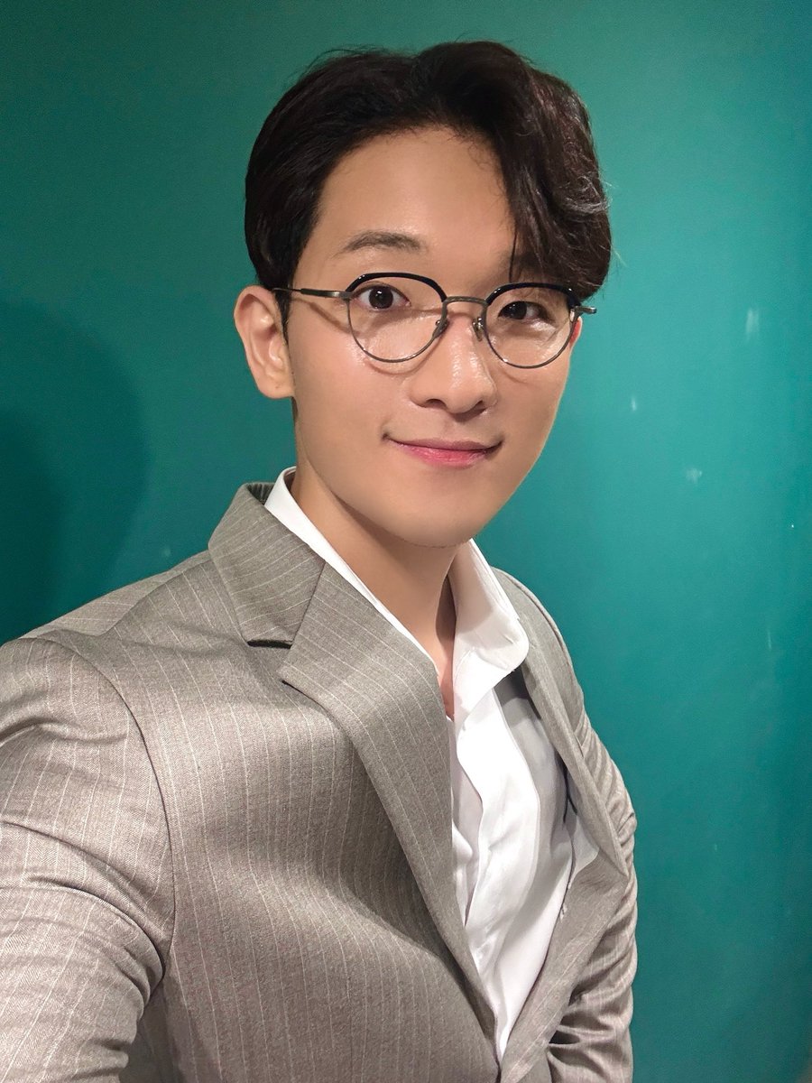 ASTKIM_official tweet picture