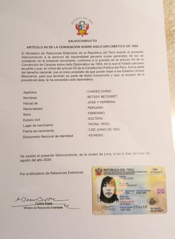 jesusverdeL's tweet photo. Betsy Chavez no es una perseguida política, fue parte de una conspiración contra la democracia. México la recibe porque fue el único camino que tuvo para no enfrentar una condena merecida. https://t.co/jKpr4rHEOn