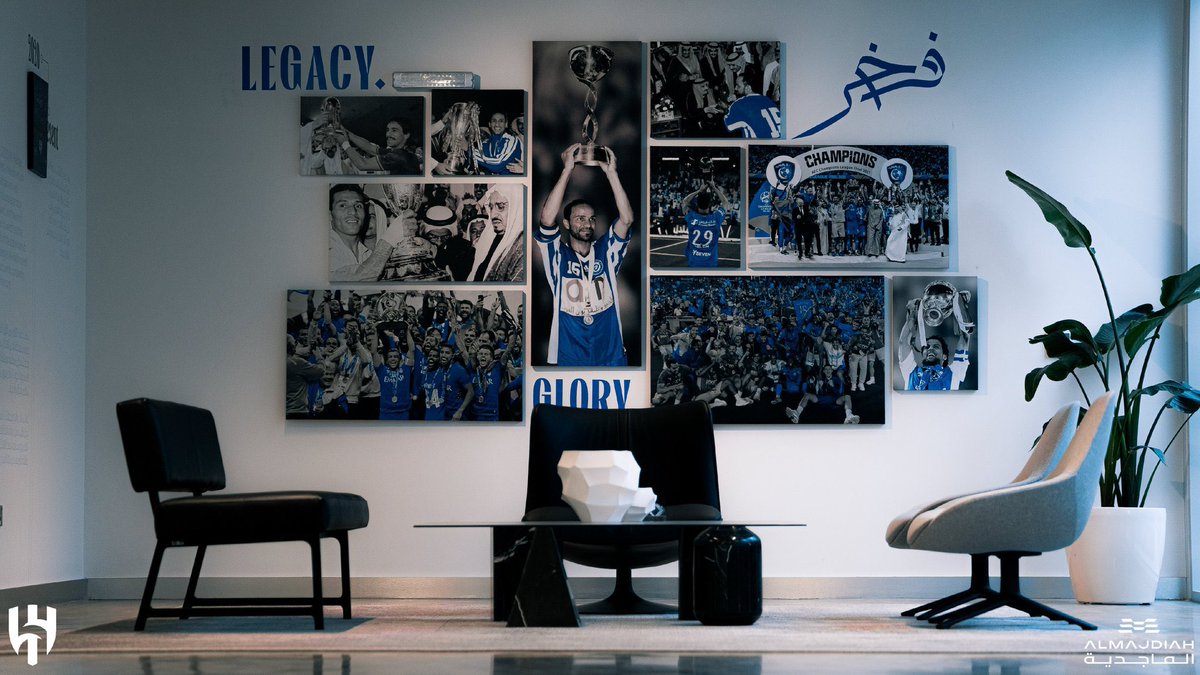 1SMi_'s tweet photo. مقر نادي الهلال الجديد فخامة تليق بـالكيان!😨💙💙💙 https://t.co/HBDkFIkvwK