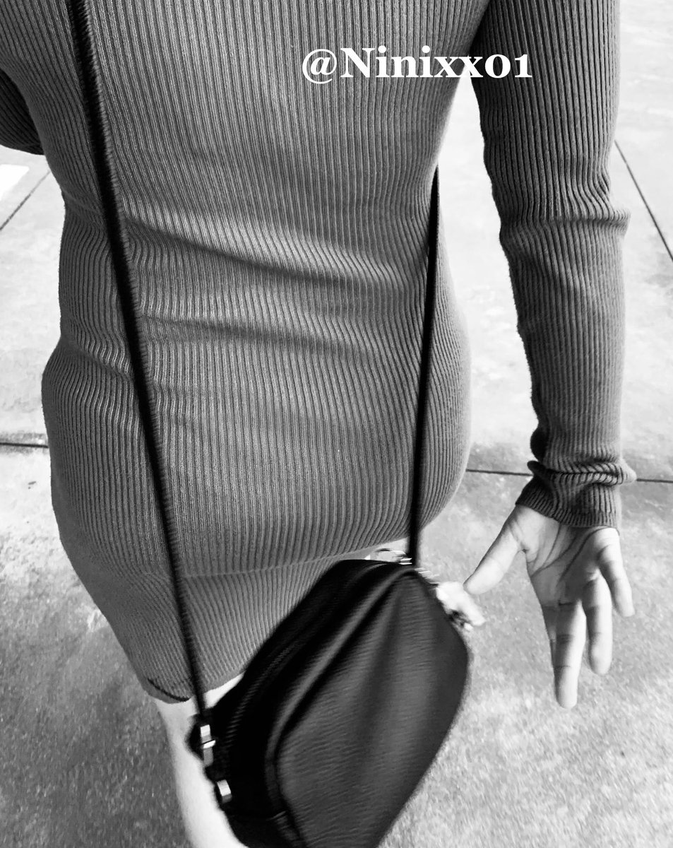 Ninixx01's tweet photo. Sexy dress🤤 https://t.co/LCI0bnGTPF