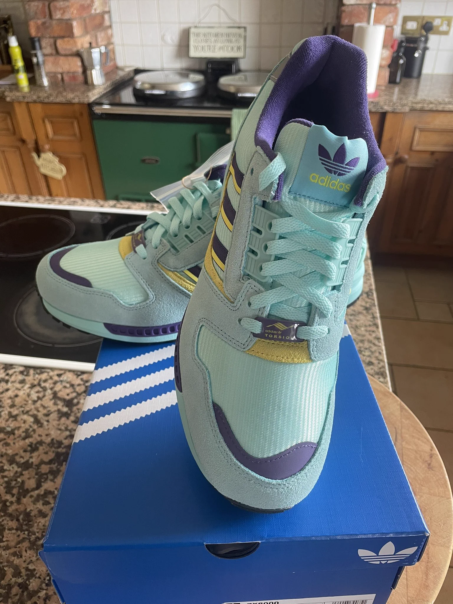 adiFamily a X: 