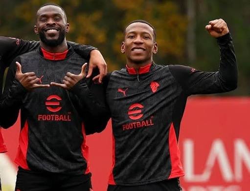 ActualiteSerieA's tweet photo. 🔴⚫️ Loftus-Cheek, Fofana, Estupiñán et Tomori sont HORS des plans d’Amorim. 🏴󠁧󠁢󠁥󠁮󠁧󠁿🇫🇷🇪🇨

Milan attend des offres pour ses 4 joueurs indésirables.

(@lucacohen) https://t.co/7lb7MEjUmD