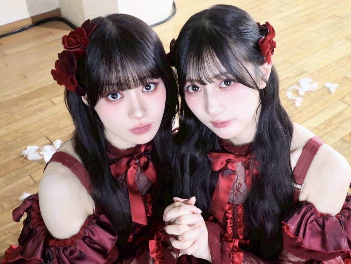 kanisawa_moeko's tweet photo. 愛を くださいませ🥀°. https://t.co/dwJbBspPjU