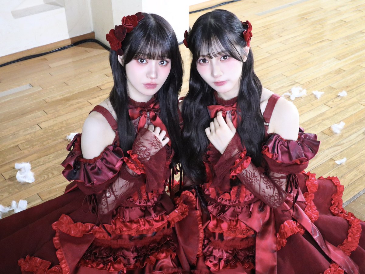 kanisawa_moeko's tweet photo. 愛を くださいませ🥀°. https://t.co/dwJbBspPjU