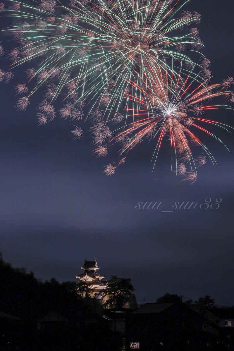 suu_sun33's tweet photo. 白河関まつり
市民納涼花火大会
#白河市 https://t.co/C7acmI9b5a