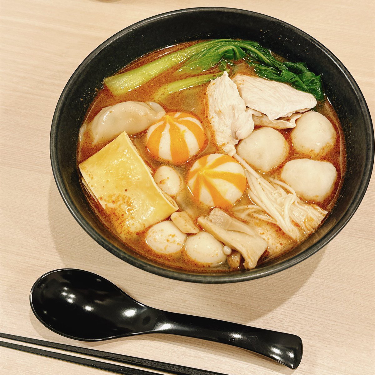 _KozyCorner_'s tweet photo. 最後にお店で麻辣湯を食べたのはもう3年前らしい

正解の味も覚えてないのに最近は雰囲気で麻辣湯を錬成し続けている https://t.co/bv6Ss7j9Kz