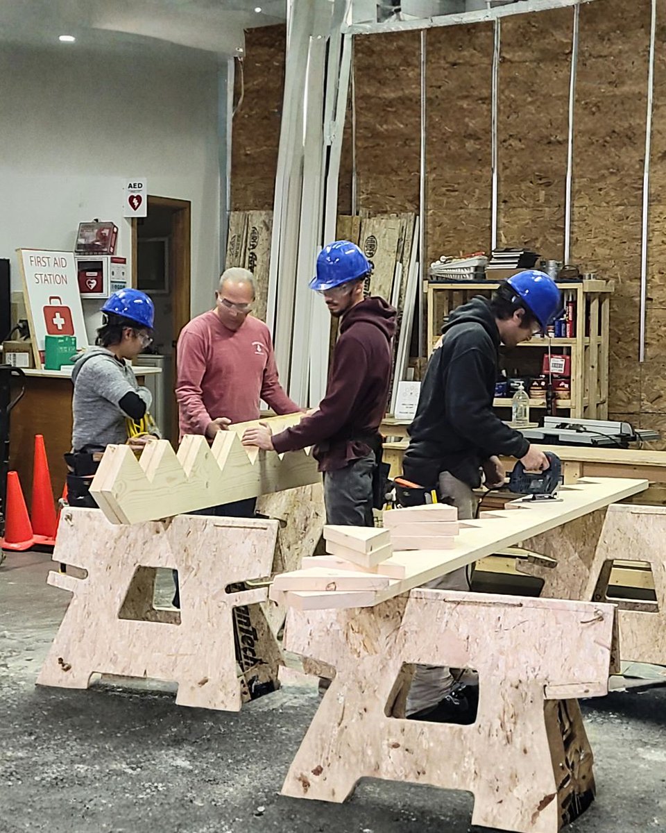 RCWPRI's tweet photo. Build job-ready carpentry skills with RCWP’s tuition-free program in Coventry.

📅 Starts Aug. 24
📆 Mon. &amp; Wed.
🕠 5:30–9 PM

Apply: https://t.co/M6bABQKoHj
 ☎️ 401-438-7411 https://t.co/Nfz687FYBu