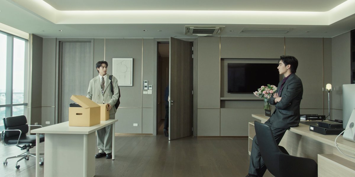 DBTE_iQIYI's tweet photo. โดนแกล้งนักใช่ไหม... งั้นจับมาอยู่ใกล้ ๆ เลยแล้วกัน

DBTE RULES EP7
#อย่าขอพี่เจนEP7 https://t.co/Gn1ODF0Xbq