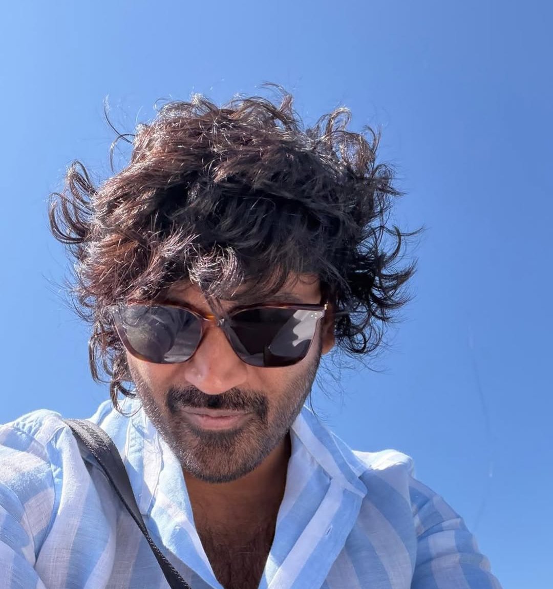 WunderbarParody's tweet photo. New Instagram Post from our #Dhanush

@dhanushkraja #Om https://t.co/ZAoZ3b8h65