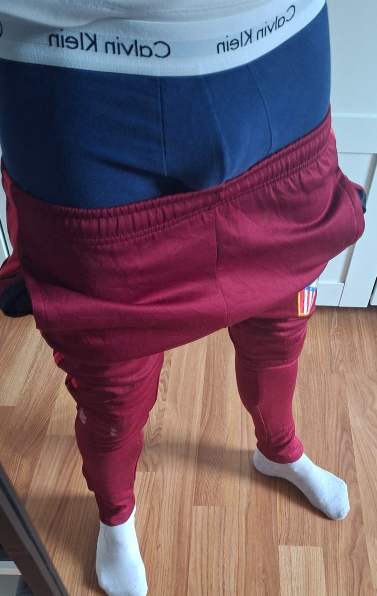 GearboyCash's tweet photo. #ckunderwear #underwear #sportswear. Smelly? Sportswear? Boxers? 💧 https://t.co/tq8l0cCHqW