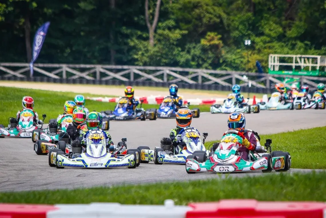 NotiBoliviaDep's tweet photo. #NotiBolivia │ Careaga inicia los entrenamientos del United States Pro Kart Series

Leer más en: https://t.co/H1YMEXGic2 

#Bolivia https://t.co/2TbUv0jtt3