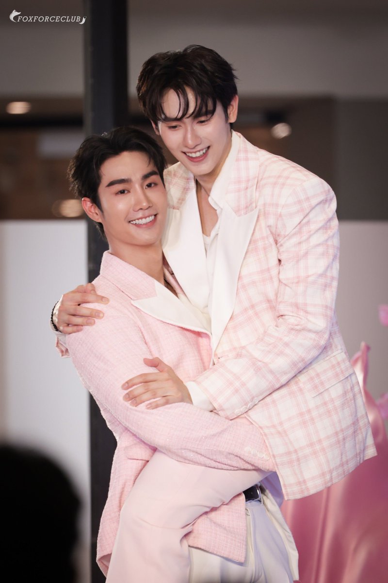 mademybabe's tweet photo. ตี๋บี๋หวานม้ากกกกกกกก 💘💘💘

FORCEBOOK WITH SHOKUBUTSU
#ShokubutsuXForcebook https://t.co/XtBpDlHUtV