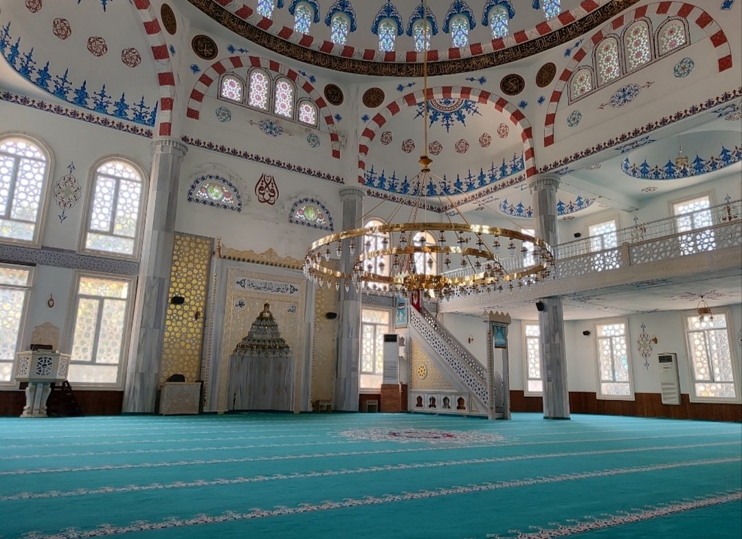 kibar_saban's tweet photo. - ilminle övünme Şeytan'a bak! 
(Araf-12)
- Konumunla övünme Firavuna bak!
 (Yânus -91)
- Malınla övünme Kârun'a bak! 
(Kasa -81)
- Rütbenle övünme Hâmâna bak!
 (Ankebût-39)
-Soyunla övünme Ebû Leheb'e bak! 
(Tebbet -3)
O yüzden
 laf sözü bırakYasantına bak 
#CumamızMübarekOlsun https://t.co/sQhWvfrksm
