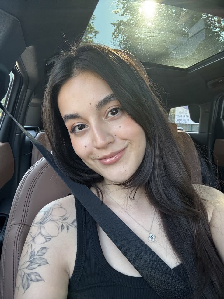 hyby01171's tweet photo. Car diaries 🤗🥰💕 https://t.co/449w6pevia