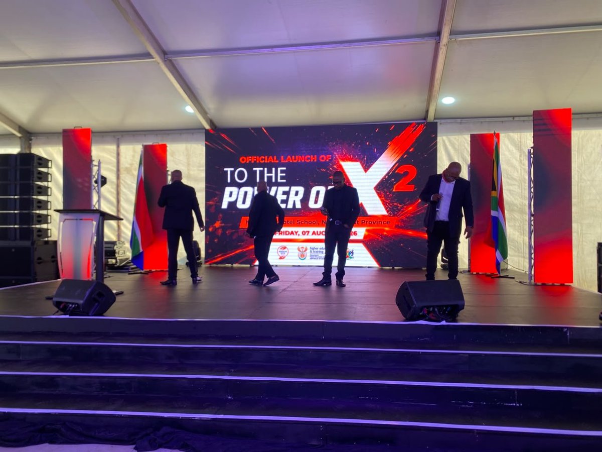 MirandaevaM's tweet photo. Imagine this...
20,000 internship opportunities.
That's not just a number—it's 20,000 chances for graduates to gain experience, build confidence and step into the world of work.
And with over 55,000 graduates already expressing interest, it's clear that young South Africans are ready. They just need the opportunity.
Here's to turning learners into earners. 💙
#ServicesSETA #PowerX2