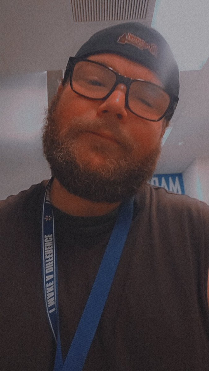 SFancovic's tweet photo. At least it's friday. Have a good day everyone 🤟 https://t.co/seUXV4NrtZ