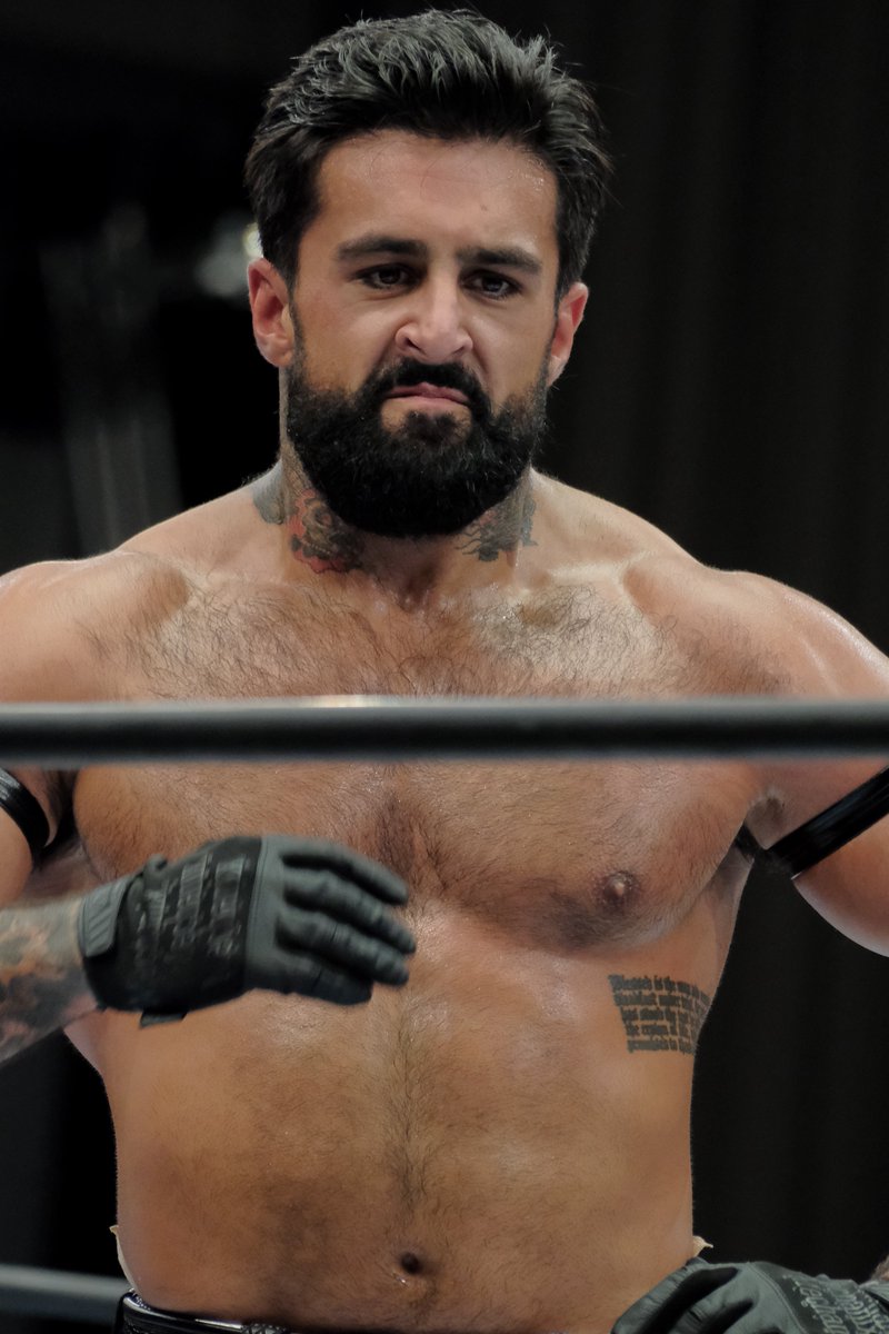 orange1010g's tweet photo. モロニーちゃんの筋肉を横から前から後ろから
#G1CLIMAX36 #njpw 
#ドリラモロニー #drillamoloney https://t.co/WJ9EiOajVY