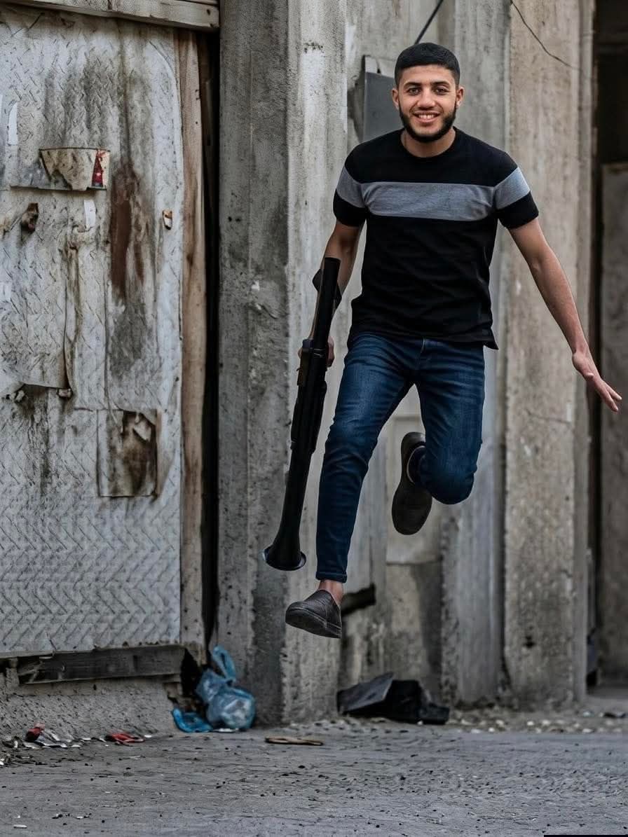 MyPalestine0's tweet photo. " ولعت " 

لم تكن  فقط في الدبابة  كانت في قلوبنا قفزنا مع قفزتك، لم نعرف سنك او ملامحك، لكننا عرفنا عنفوانك، ثأرك، فرحك، سعادتك قفزتك التي قفز القلب معها

يا من فعلتها وقلتها "ولعت"  اشعل الله قلبك سعادة ونور وضياء في جنات النعيم https://t.co/kz0ppvWR4P