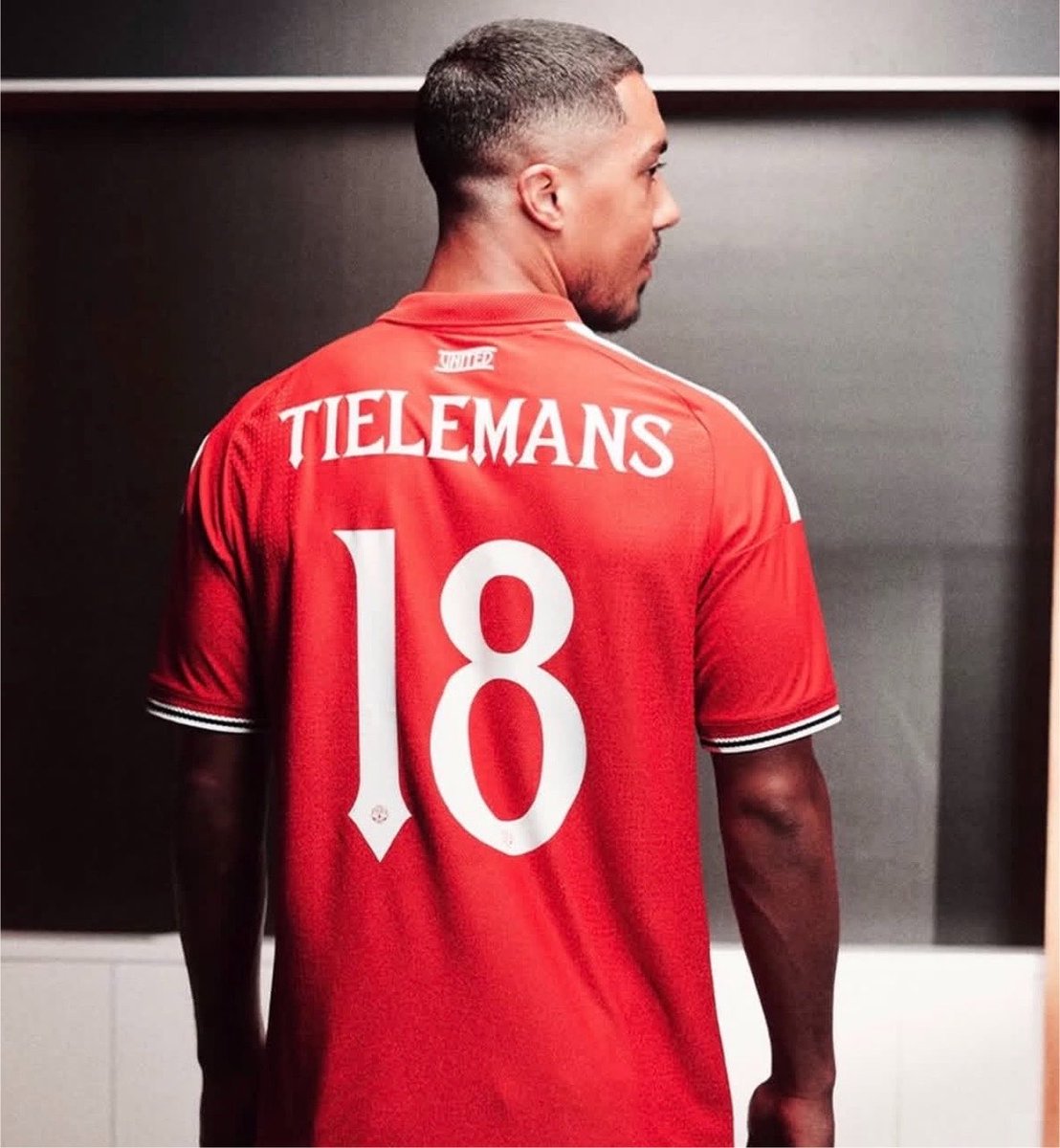 Utdtruthful's tweet photo. 🚨 Youri Tielemans could make his Manchester United debut tomorrow against PSG. ❤️🇧🇪 https://t.co/qVMXTuFzkP