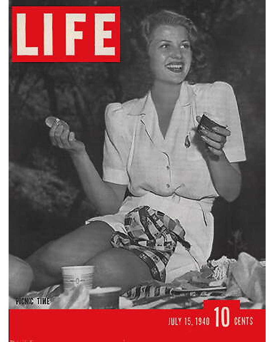 OrigLIFEmags's tweet photo. LIFE captured Rita Hayworth just as her Hollywood rise began.
The story behind LIFE’s July 15, 1940 cover.

Read: Original LIFE magazines Substack
Shop the issue: Original LIFE magazines

#RitaHayworth #LIFEMagazine #LIFECovers #HollywoodHistory #OriginalLIFEMagazines https://t.co/LBVCAAsOr3
