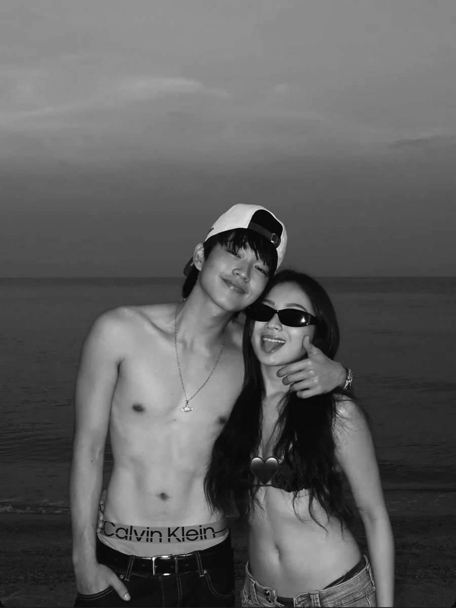 rtffiles's tweet photo. PUTANGINA SOBRANG BAGAY LANG https://t.co/ZxVSXwlLeg