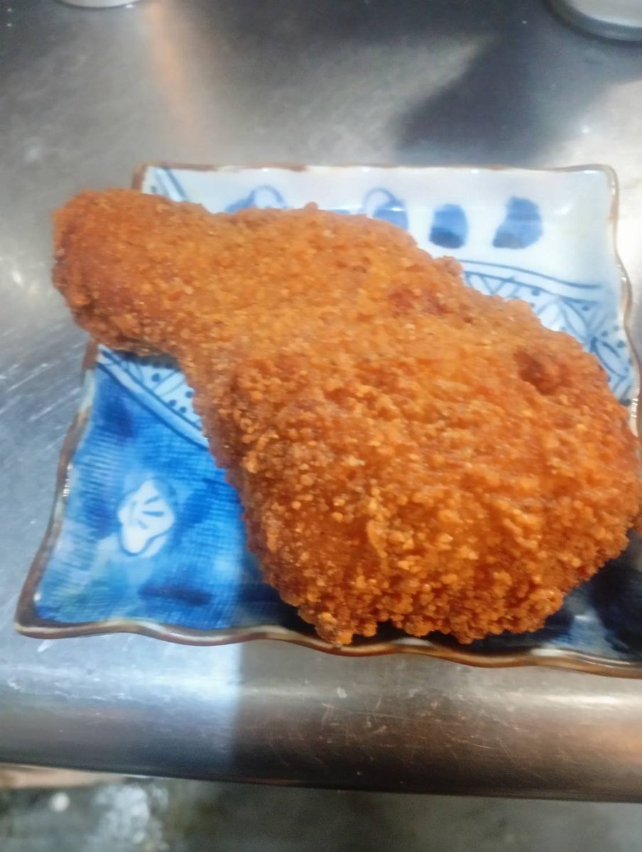39_kiyose's tweet photo. やきとりさんきゅう清瀬店
華金7日オープンしております｡
本日のオススメは
骨つきフライドチキン､
山崎､響､知多､白州､
日本酒「雪の茅舎」「作zaku」
もございます。
皆様のご来店をお待ちしてます。
#やきとりさんきゅう清瀬店
#やきとりさんきゅう
#清瀬駅南口
#テキーラソーダ
#ポン酢サワー https://t.co/DkWFiil7Y0