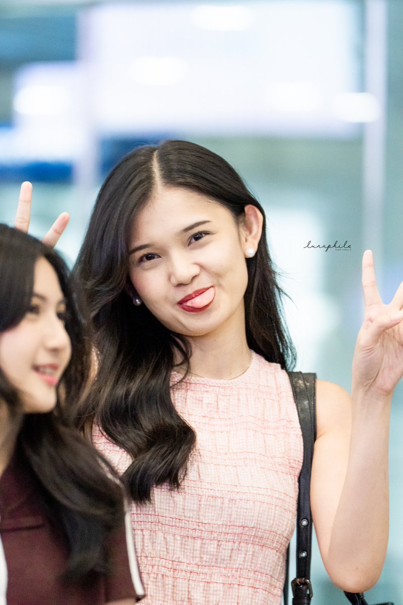 lunaphile13's tweet photo. Welcome to Kuala Lumpur @C_IndahJKT48 

070826, KLIA 1 https://t.co/tL2rHes6DZ