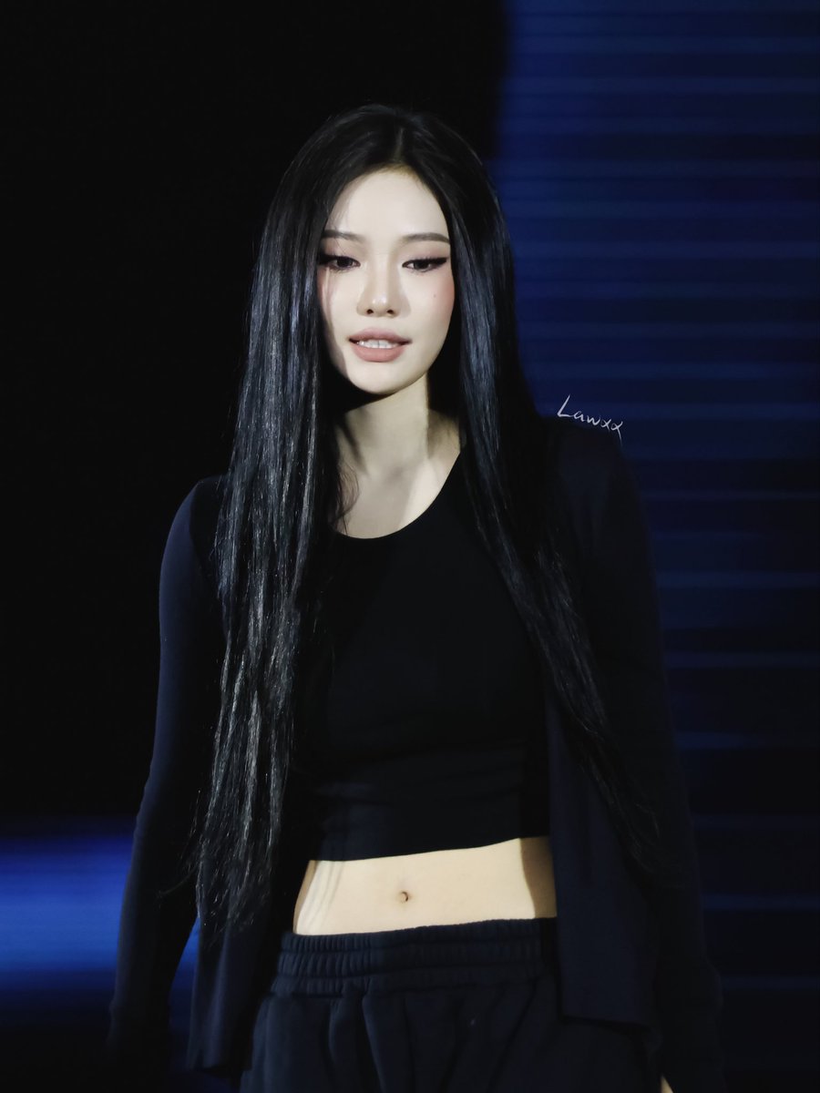 NingNing_Bar's tweet photo. Every move and every gaze from Ningning was magnetic. Her glow on stage was unstoppable all night long.

NINGNING SOLO4
#NINGNING_NewSolo
#NINGNING https://t.co/k0zDR1nLnJ