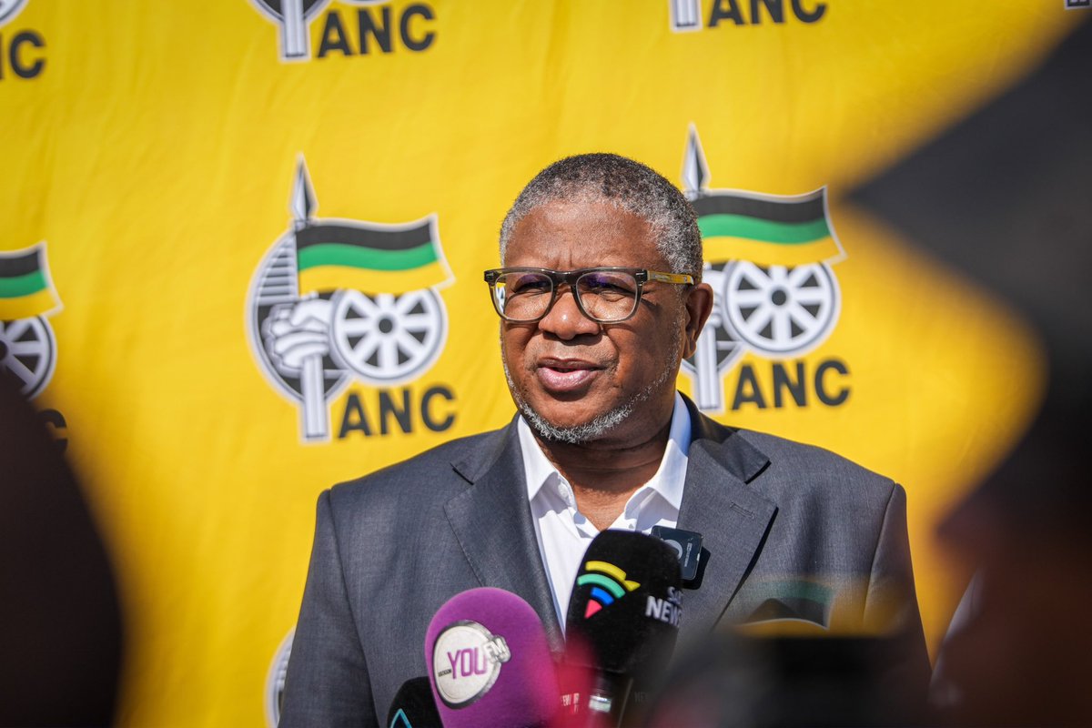 MYANC's tweet photo. [IN PICTURES] ANC Secretary-General Cde Fikile Mbalula, flanked by ANC Acting National Spokesperson Cde Nonceba Mhlauli, briefed the media on the sidelines of the special sitting of the #ANCNEC in Boksburg. The NEC is meeting to deliberate on and adopt the ANC’s 2026 Local Government Elections Manifesto.

#ANCManifesto2026
#VoteANC2026