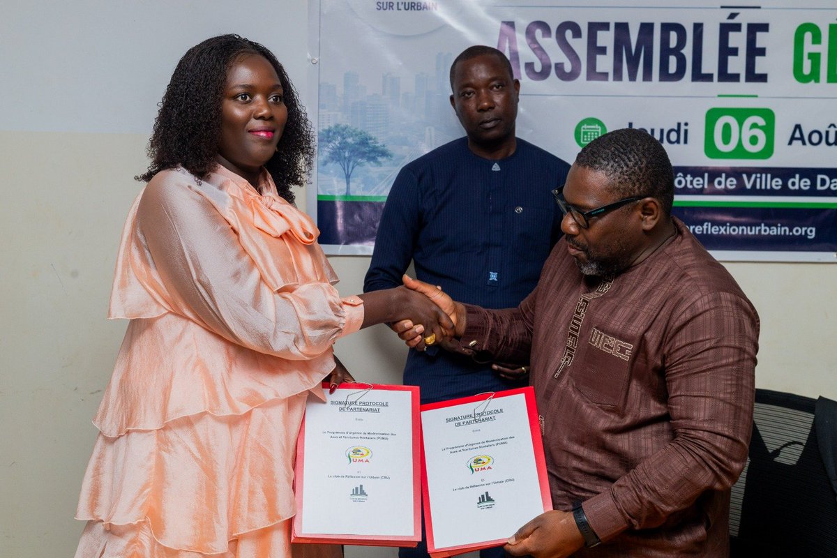 ProgrammePuma's tweet photo. Dr Ndeye Marième Samb, Coordonnateur national  du PUMA, et Alé Badara Sy, Président du think tank Club de Réflexion sur l'Urbain (CRU) ont signé un protocole d'accord, ce jeudi 06 juillet , marquant le début d'un partenariat  en faveur d'un développement territorial
@ClubUrbain https://t.co/uzCC5cz65M