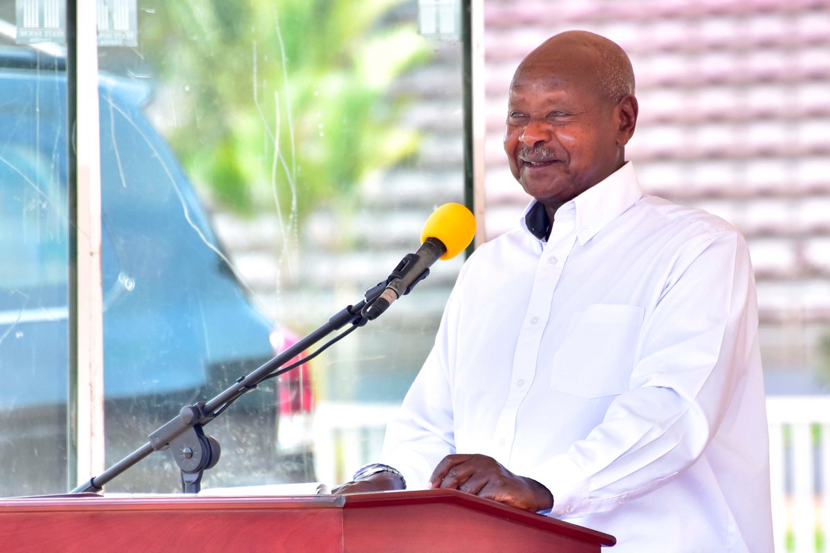 malcolmallan97's tweet photo. We must continue investing in infrastructure because roads, electricity and technology are essential for economic growth.- President Yoweri Museveni
#WhyUgDecidedM7 https://t.co/aeCOknZuFM