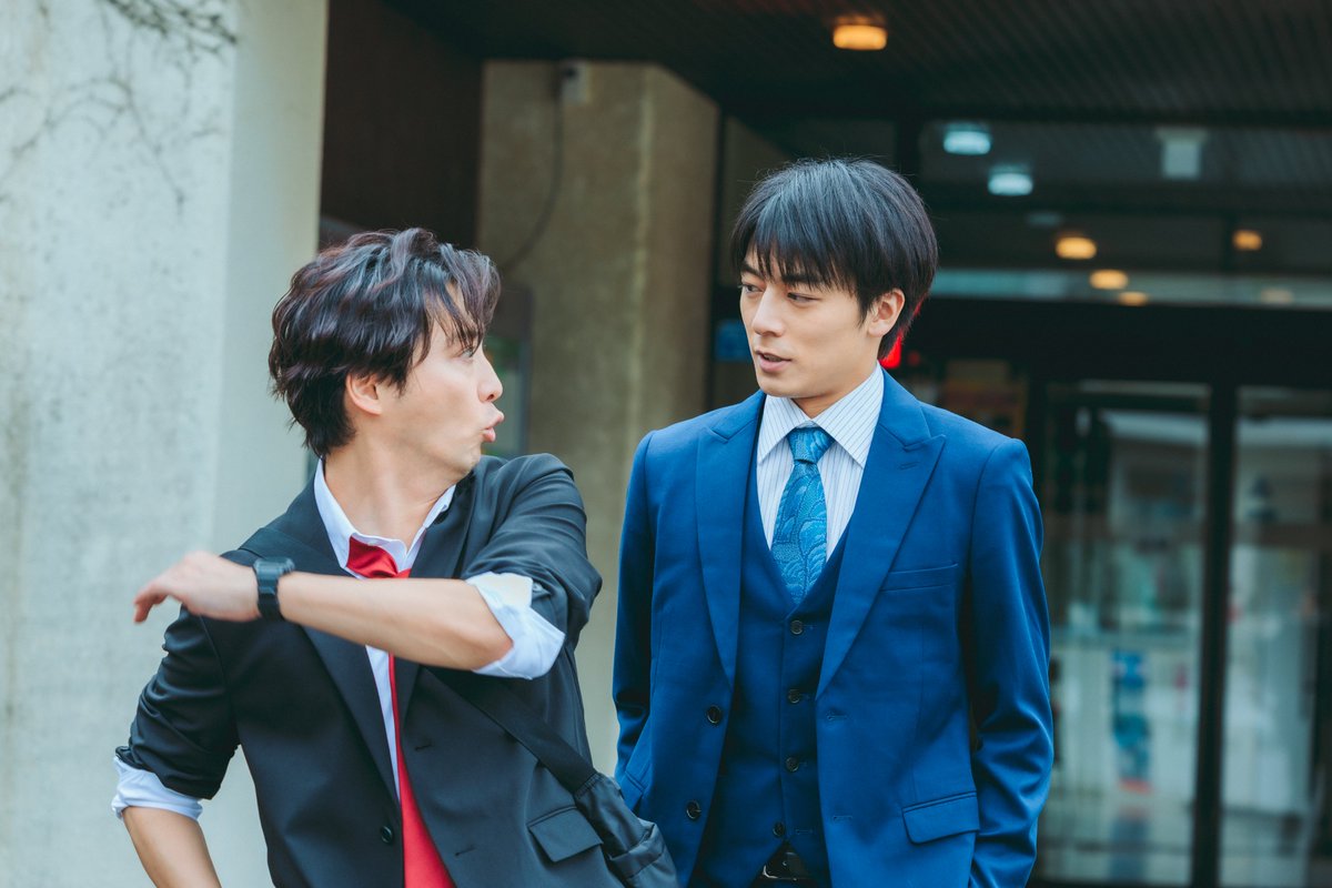 dramaL_abctv's tweet photo. #キスは捜査のあとで
🚨第3話 あらすじ🚨

塩野(#齋藤璃佑 )の真っすぐな告白に
戸惑う多古井(#渡部秀 )💭
そんな中、多古井をかばった塩野が
ケガをしてしまい‥🤕
全文は👇
https://t.co/tu2CqD2OCr 

https://t.co/zeP0kYBoOB
8月9日(日)深夜0時40分

TVer•ABEMA見逃し配信 FOD独占配信
#キスあと https://t.co/gwz2kLhZdm