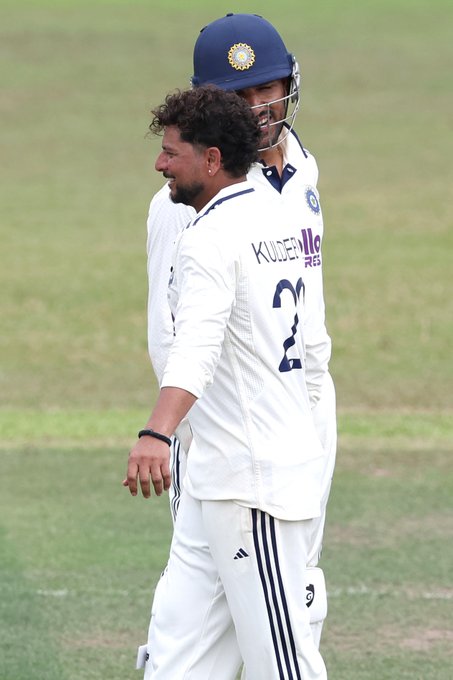 Kuldeep Yadav joins the wicket-taking party! 👏