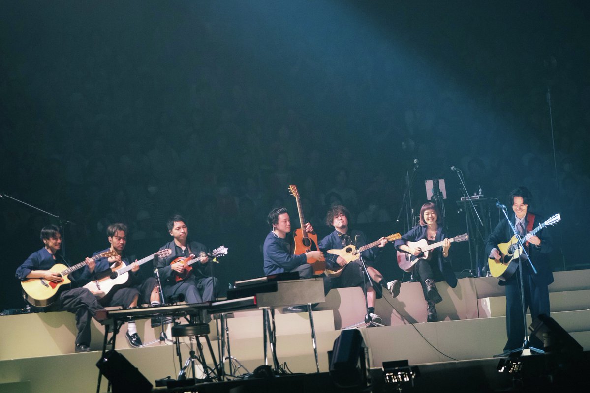 spaceshowertv's tweet photo. ＼⋱ライブ写真公開🎊⋰／
━━━━━━━━━━
Bialystocks 単独公演
於:日本武道館🏯
━━━━━━━━━━

📅9/28(月)22:00～23:30

#Bialystocks が、2026年7月15日に自身初となる日本武道館公演を開催！
#スペシャ ではこのライブの模様を独占放送📡🎶

2025年、全国19箇所を巡る「二人編成ツアー2025」は全公演ソールドアウトを記録🌟
年末から年明けにかけて、サポートメンバー5名を迎えたZeppツアー「Bialystocks 2+5 ツアー」を行い、バンドとしての表現を大きく広げてきた🎸

記念すべきBialystocks初の武道館ライブをお見逃しなく！
ライブ写真はこちら
🔗https://t.co/zEBovAgZnT

さらにスペシャでは、9月から12月まで4ヶ月連続でBialystocksを大特集📺
詳細は追って解禁✨️お楽しみに！

@bialymusic