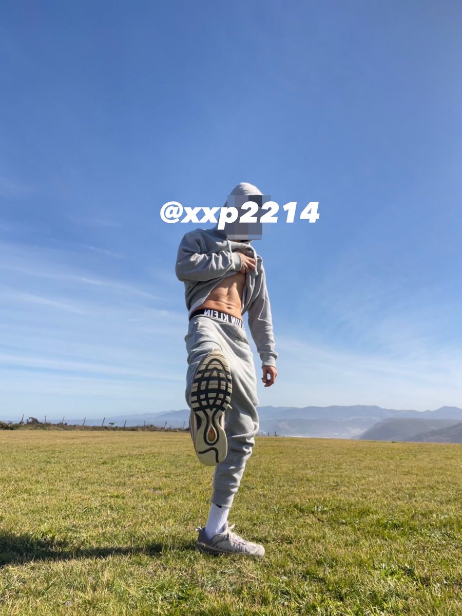 xxp2214's tweet photo. ready for a sniff?🦶🏼 https://t.co/tW90IxffFp
