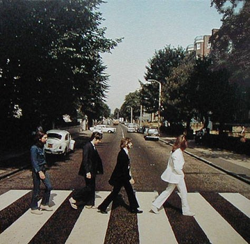 TheExtremeMusi1's tweet photo. 51 years ago, The Beatles Abbey Road's cover picture was taken.

📷 Iain Macmillan https://t.co/9hr0aAi89R