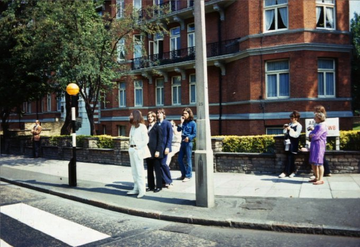 TheExtremeMusi1's tweet photo. 51 years ago, The Beatles Abbey Road's cover picture was taken.

📷 Iain Macmillan https://t.co/9hr0aAi89R