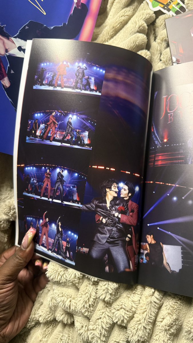 kookiestitties's tweet photo. And as I said before, if there was no audience, Dunk would’ve ate Joong up right there on that stage 

#JoongDunk https://t.co/K3UEn8kDr9