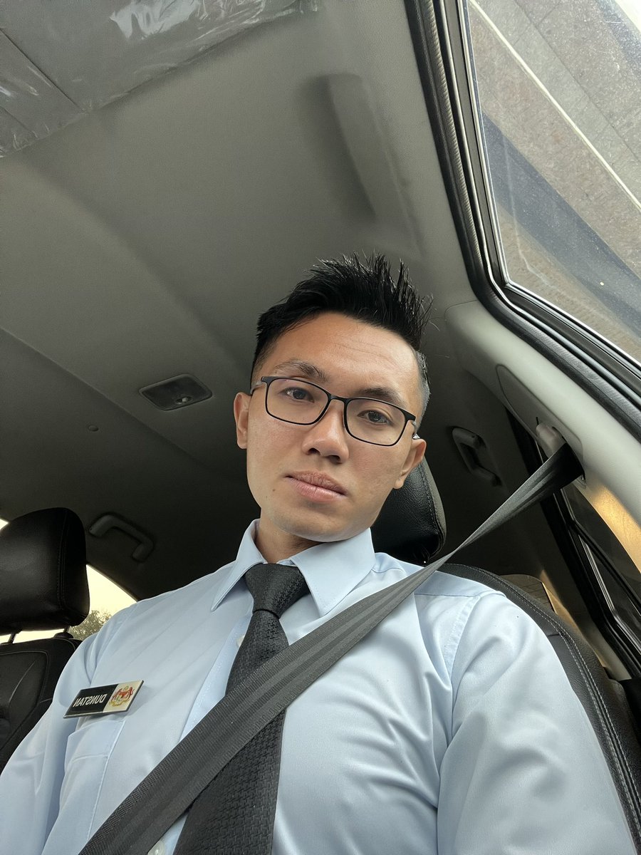 DuduG96's tweet photo. Dua hari berturut selesai kursus waktu petang bergegas RUN 🏃 dan terus weight training 🏋🏽 . https://t.co/48R4FAan6E