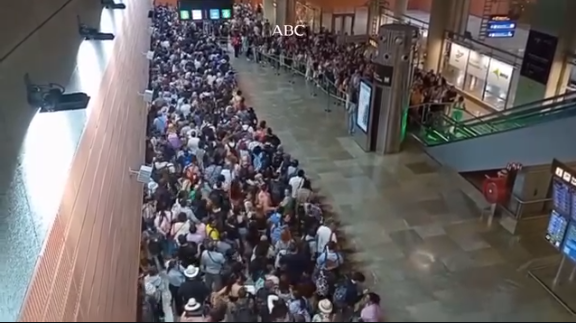 Buboproelium's tweet photo. Lo que entra por Barajas desde América https://t.co/90GNt8HJVf